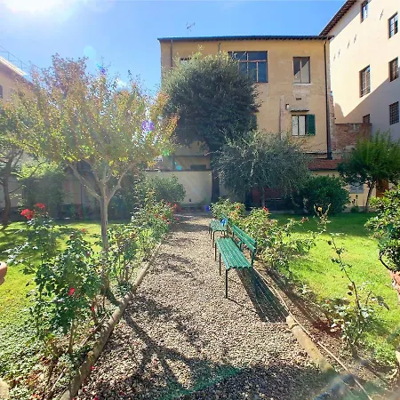 Casa Per Ferie Suore Oblate Dell'assunzione * Florenz