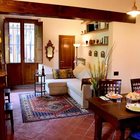 Porta Romana - Family In The Heart Of Villa *