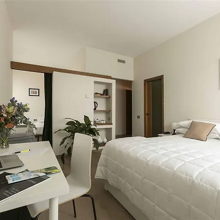 Porta Al Prato Aparthotel