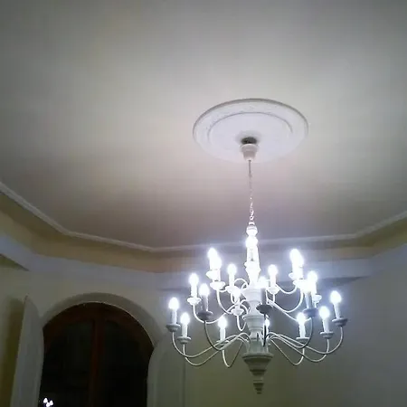 Apartment Charming Family With Private Garage