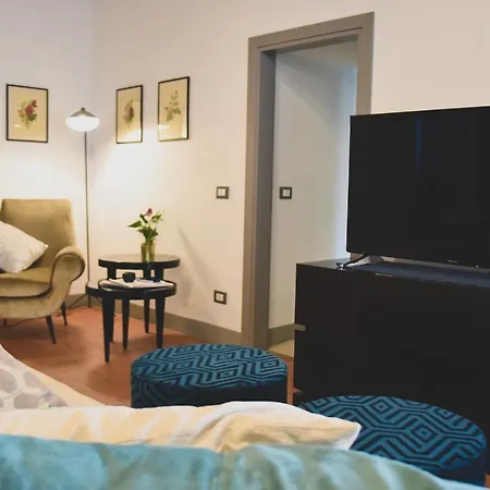 Del Giglio's Luxury In Piazza Della Signoria Florence