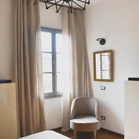 Del Giglio's Luxury In Piazza Della Signoria