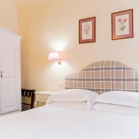 Guest house Casa Uffizi Xiii Century Tower House Boutique 2*