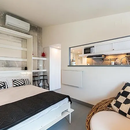 Attichino Loft In Near Station Apartment *