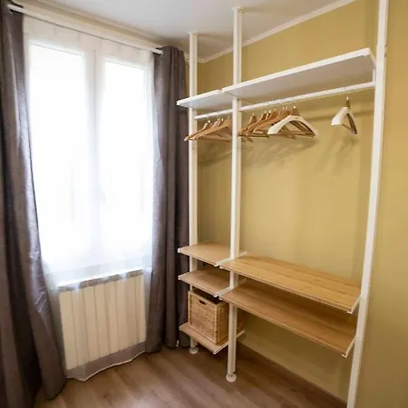 Valia Pitti 3 *