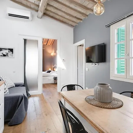 Apartamento Piazza Indipendenza & Giardino Della Fortezza Apt