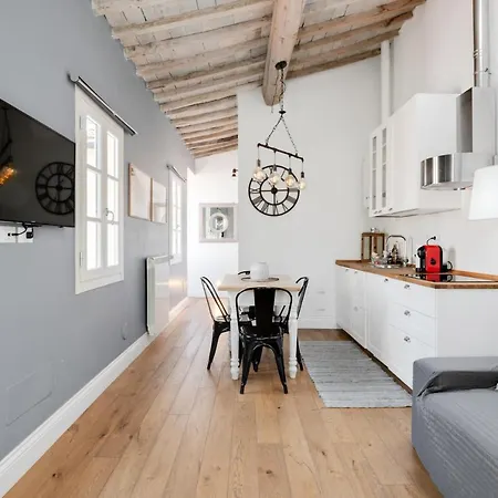 Apartamento Piazza Indipendenza & Giardino Della Fortezza Apt *