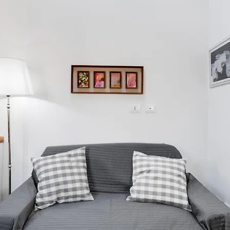 Piazza Indipendenza & Giardino Della Fortezza Apt Apartamento *