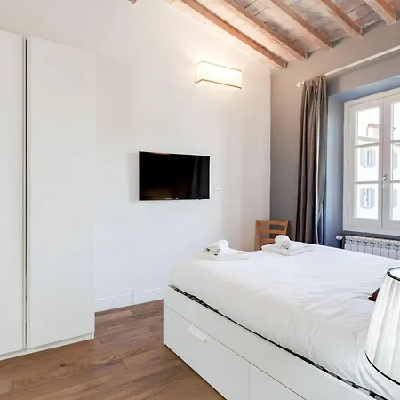 Piazza Indipendenza & Giardino Della Fortezza Apt * Florença