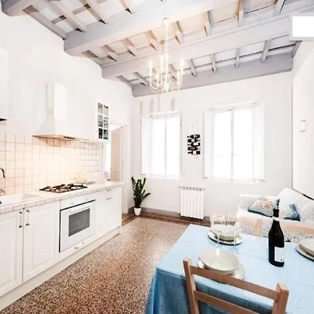Apartment Happy Santa Croce Double Florence