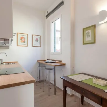 Santo Spirito Boutique Florenz