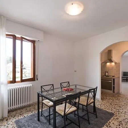 Apartament La Casa Di Lucia - *