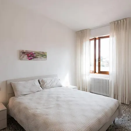 La Casa Di Lucia - Apartament *