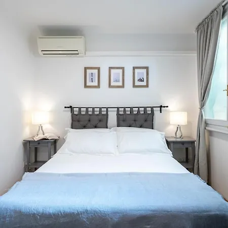 Apartment Laurenziana *