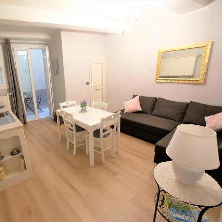Appartement Valia Pitti 1 *