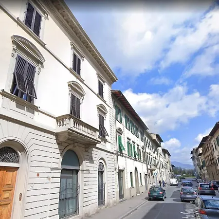 Le Volte Del Ponte Sospeso Florence
