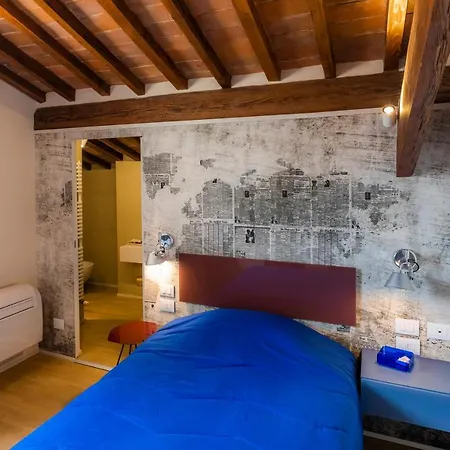 Le Residenze A - Residenza Covoni In The Historical Center Of Apartment *