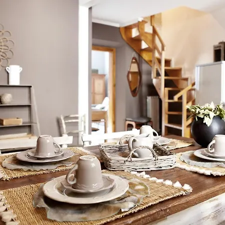 Italian Fantasy Takes Away Apartment *