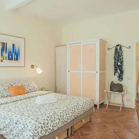 Apartment Cozy Macci Flat 4 People Near Santa Croce Square *