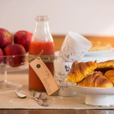 Soprarno Bed & Breakfast