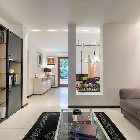 Ponte Rosso Modern Apartment *