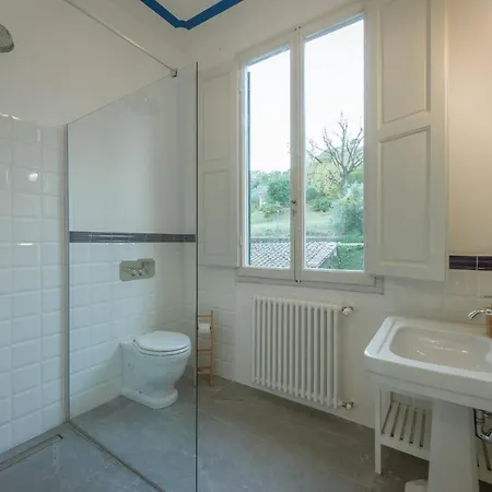 Merlo Ner0 Villa Florence