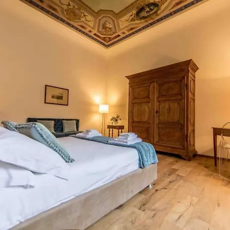 Irene's Mattonaia Apartment *