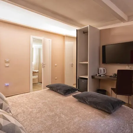 Hotel Gogo' Petit