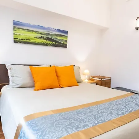 Apartment Maison Orange *