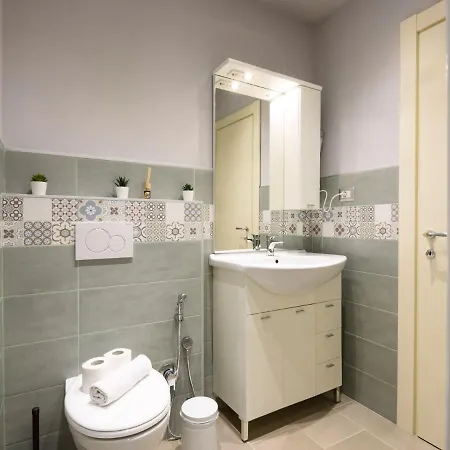 Pinzochere Artistic For Family Apartment