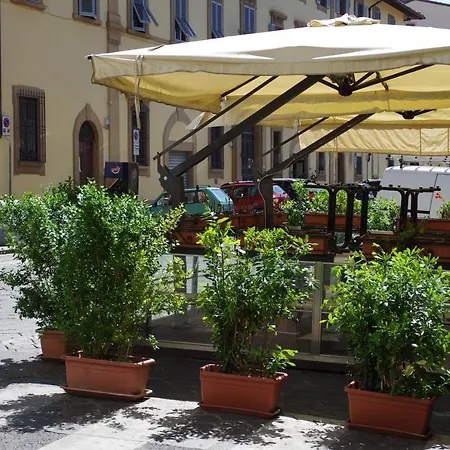 Centro Citta Quartiere Oltrarno Con Una Camera Da Letto *