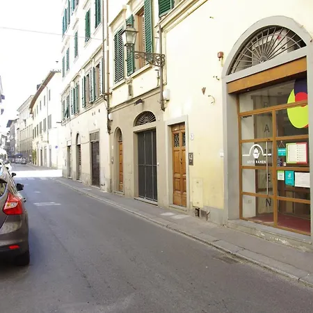 Centro Citta Quartiere Oltrarno Con Una Camera Da Letto Apartment *