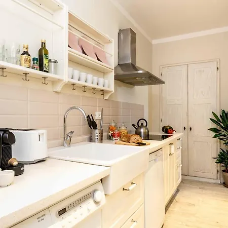 Apartment New Opening Special,historic Center,private Patio