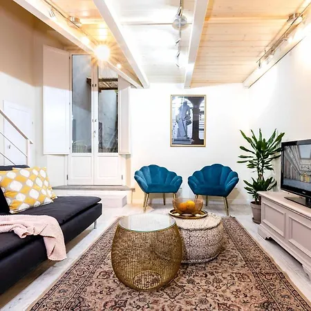 New Opening Special,historic Center,private Patio * Florence