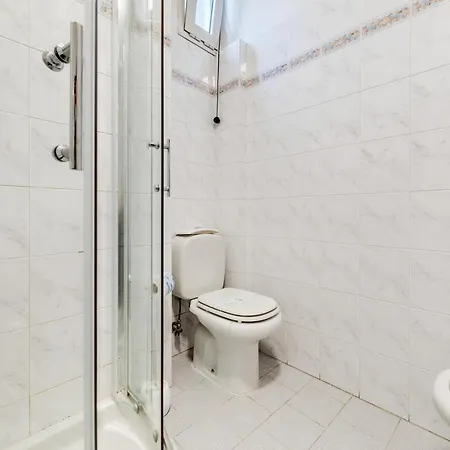 Guesthost - Fortezza Cozy And Quiet Flat Apartment *