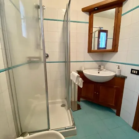 Appartamento Cozy 4th And Top Floor