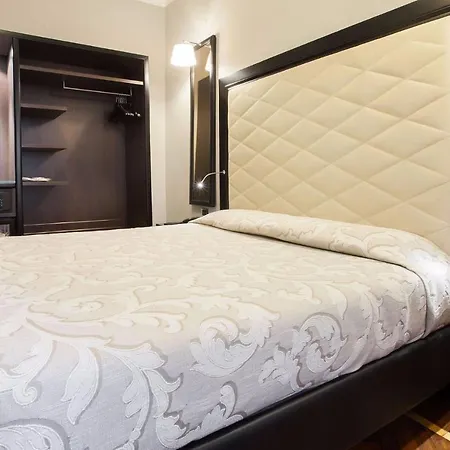 Lombardia Hotel 3*