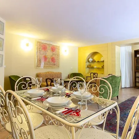 Rosmarino Apartment Florence