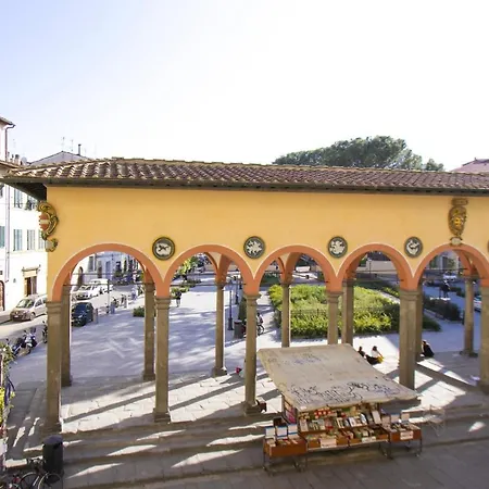 Palazzo Dei Ciompi 4*