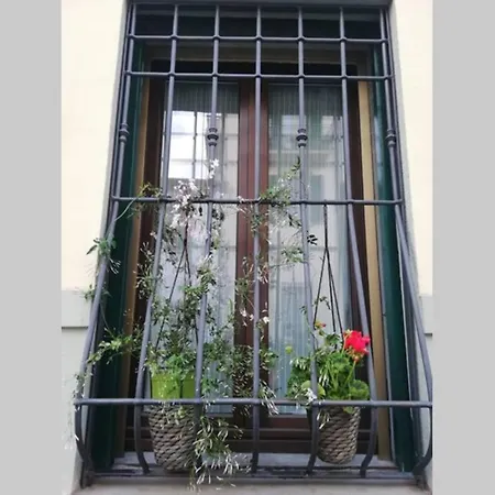 Flower Garden Vicino Al Centro Apartment