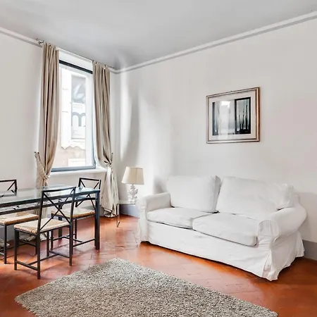 Pietre Dure Apartment *