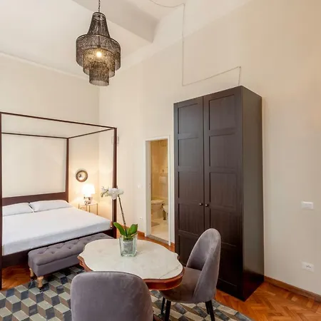 Santa Croce Cozy Apartment *