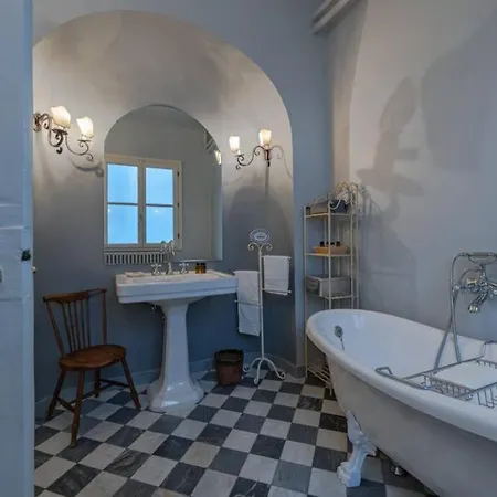 Aldobrandini Historic Apartment Florence