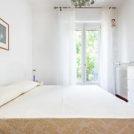 Arno River View Terraces, Free Parking Apartment