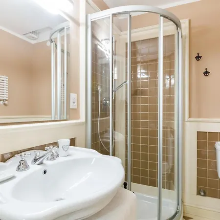 I Renai - Ponte Delle Grazie Modern Appartement *