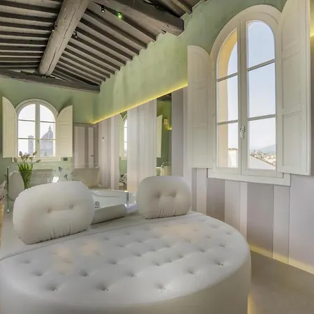 Palazzo Dei Ciompi Aparthotel 4*