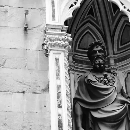 Adelaide House Pensjonat Florencja