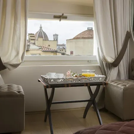 Bed & Breakfast D'epoca In Palace Firenze