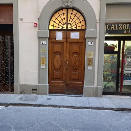 Camilla Hotel 3*