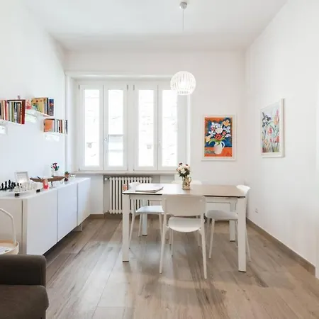 Ponte Vecchio-newly Restyled Flat *